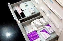 阿南歯科医院 歯科材料・グローブの在庫管理 導入事例